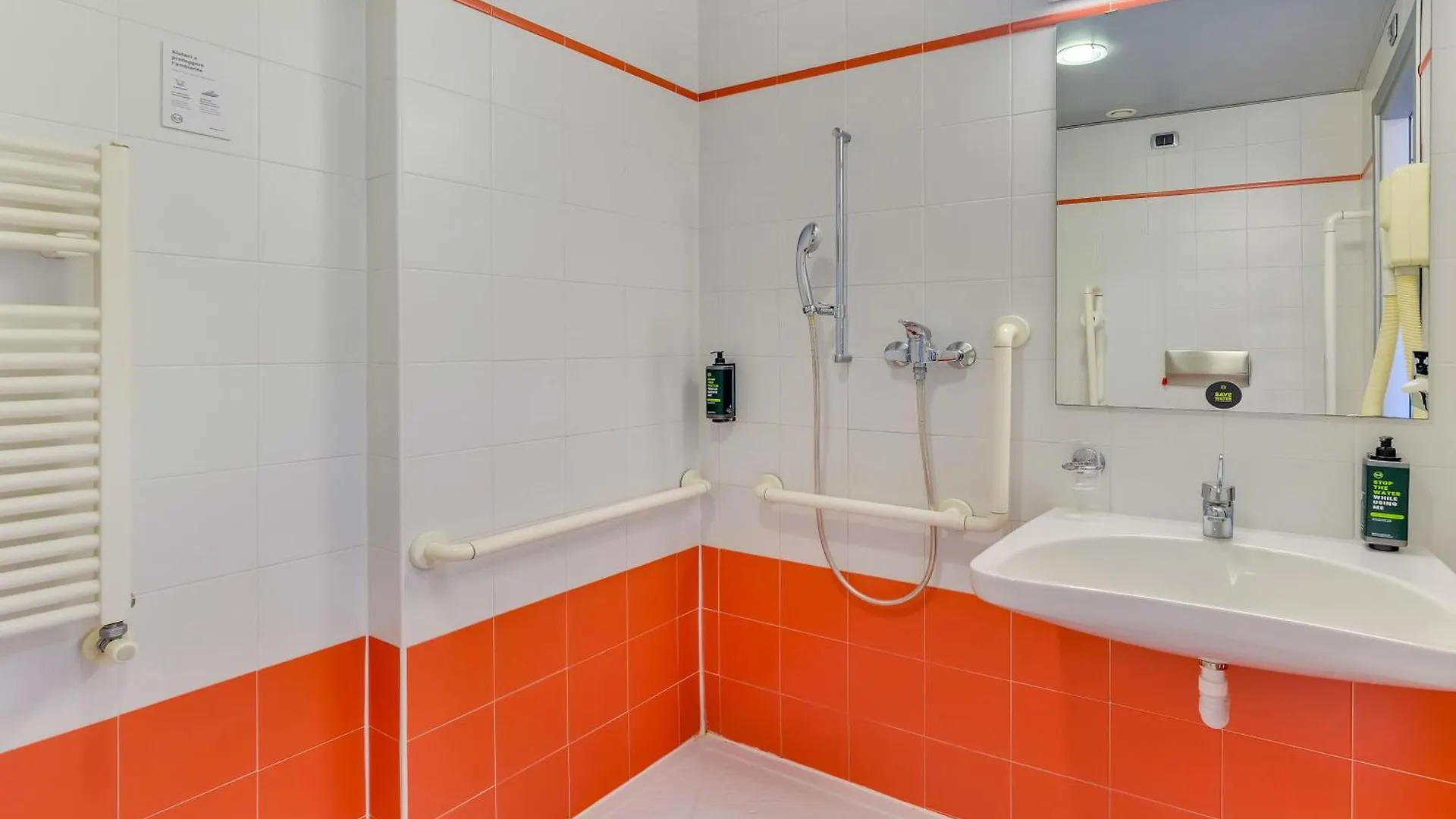 ****  B&B Hotel Milano La Spezia Italia