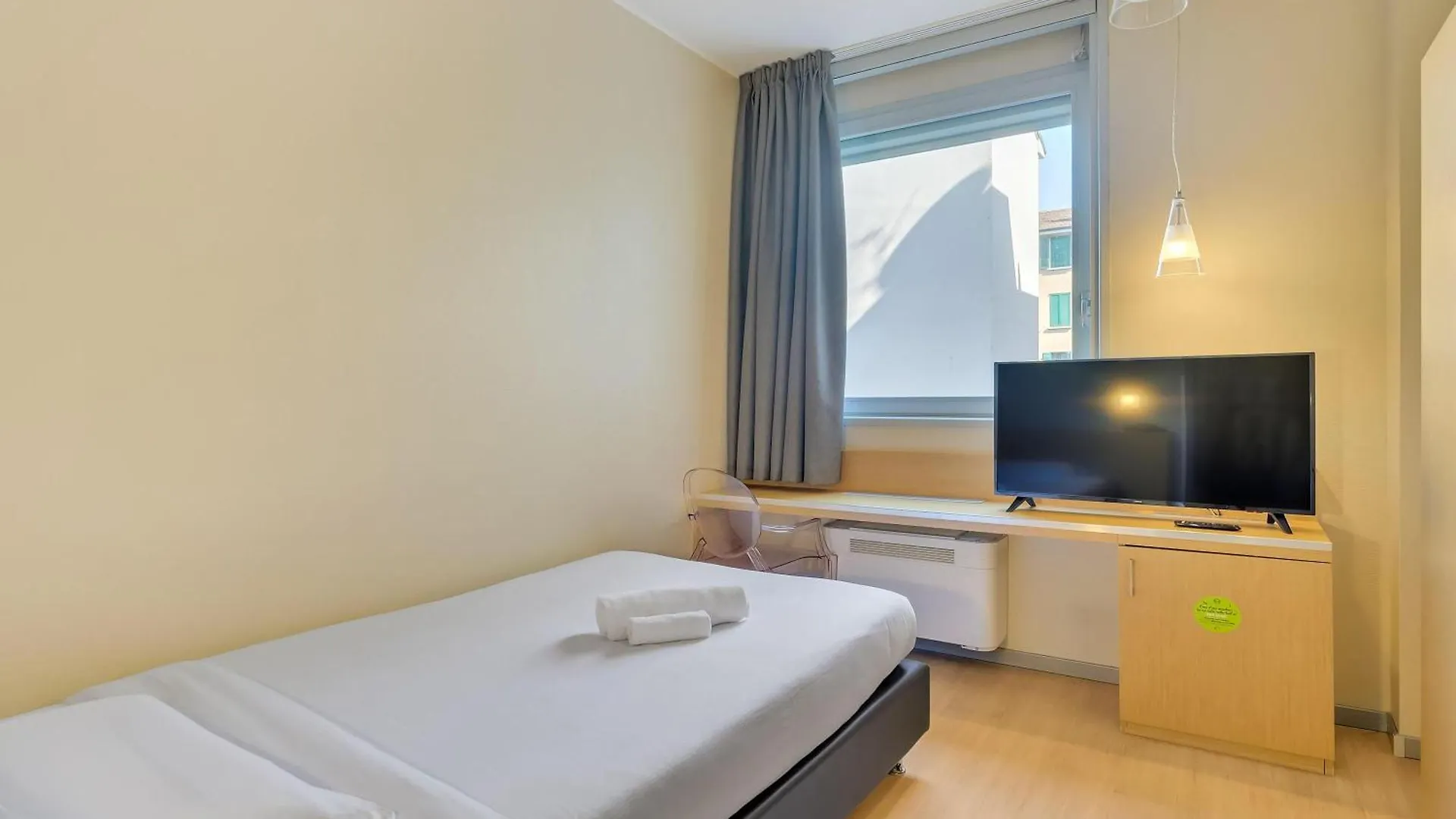 B&B Hotel Milano La Spezia מילאנו