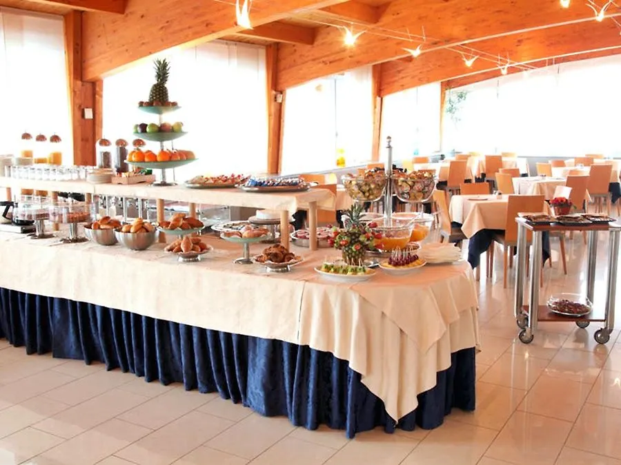 B&B Hotel Milano La Spezia 4*, מילאנו