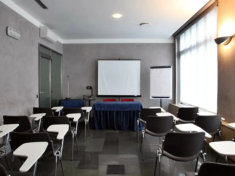 B&B Hotel Milano La Spezia 4*, Milan